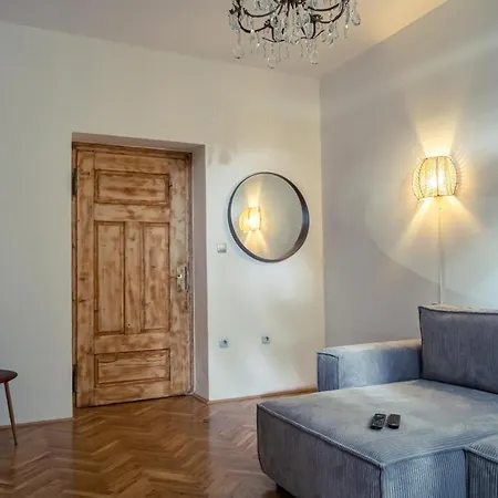 Cactus Free Parking For A Standard Car Διαμέρισμα Λιουμπλιάνα