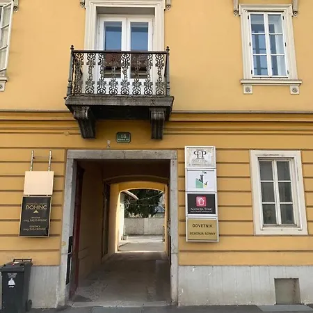 Apartman Cactus Free Parking For A Standard Car