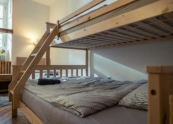 Cactus Free Parking For A Standard Car לובליאנה